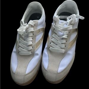 Tretorn White and Beige Sneakers